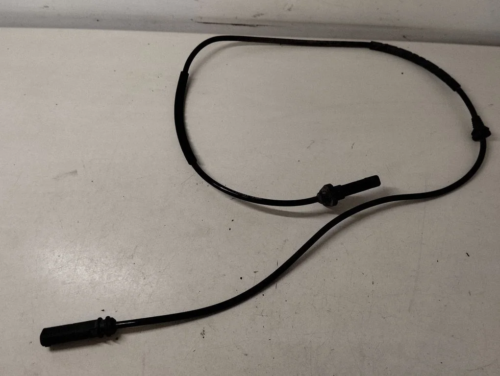 ABS rear brake sensor 6771777