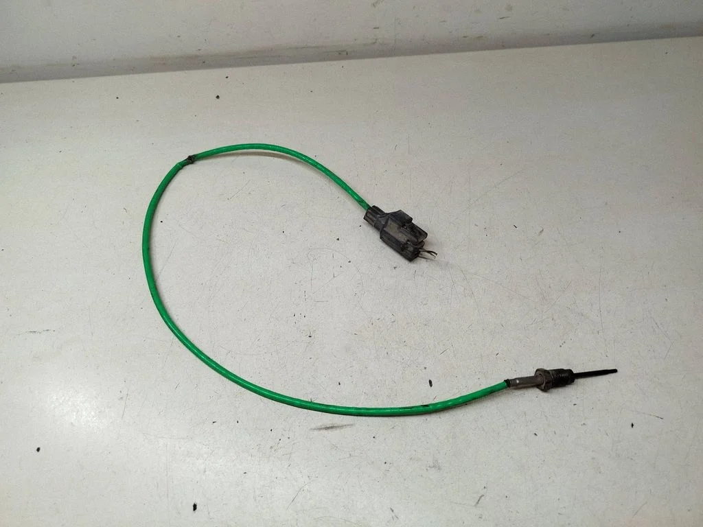 Exhaust gas temperature sensor AV6112B591CA