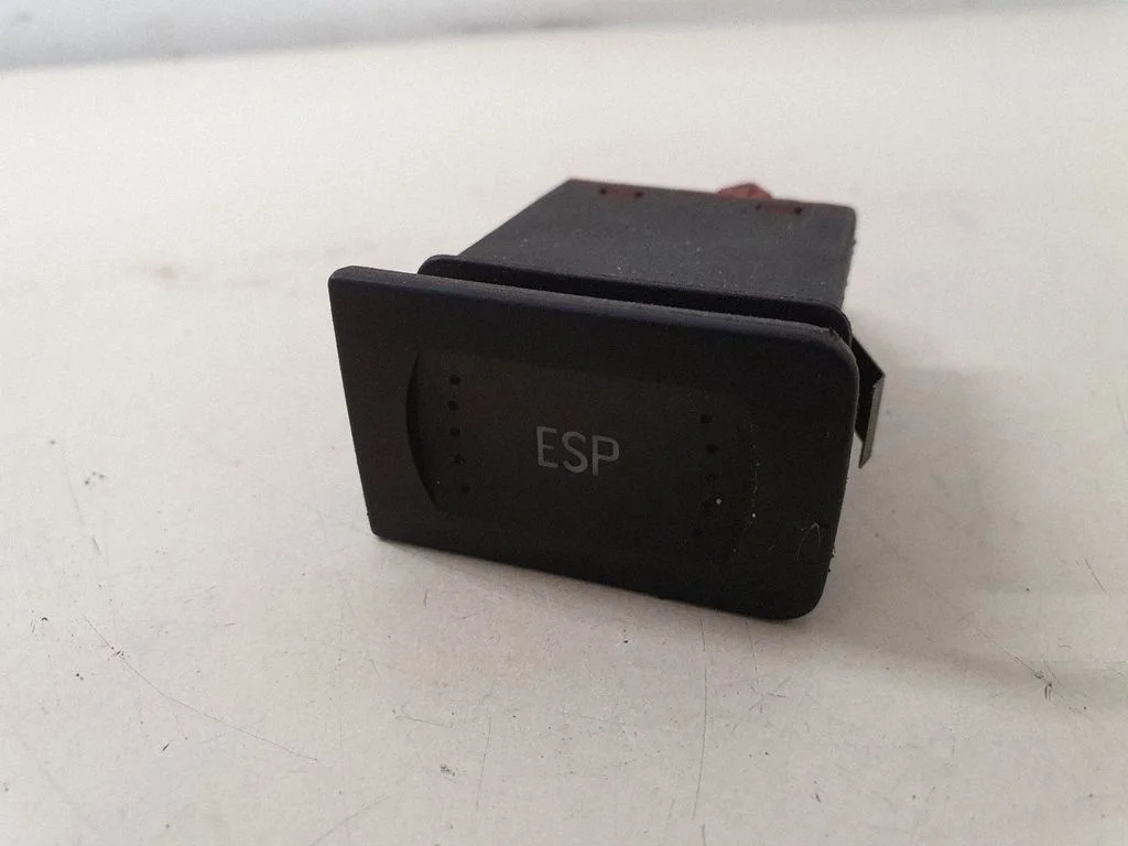 ESP (stabilumo sistemos) jungtukas