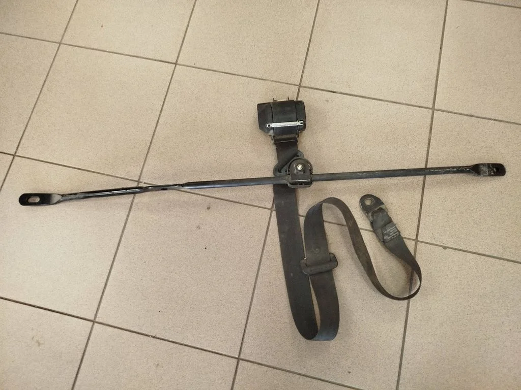 Saugos diržas trečios eilės