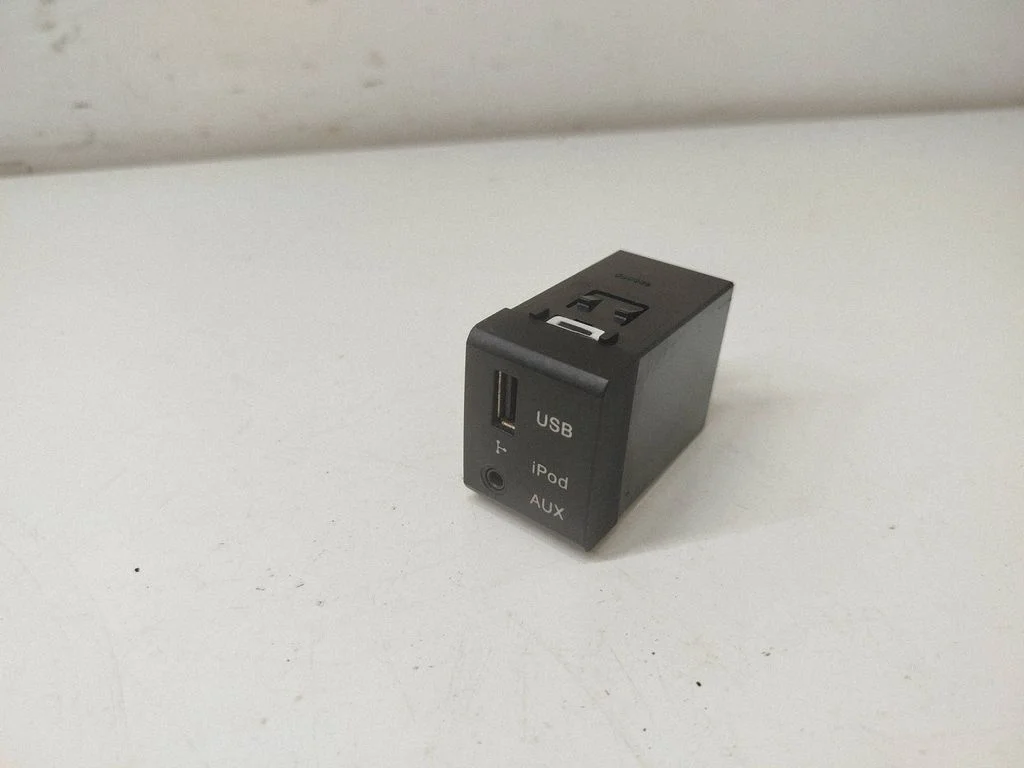 USB socket connector 961202B000