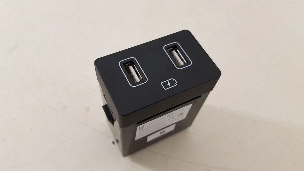 USB-pesa – Hyundai Tucson TL (2015-)