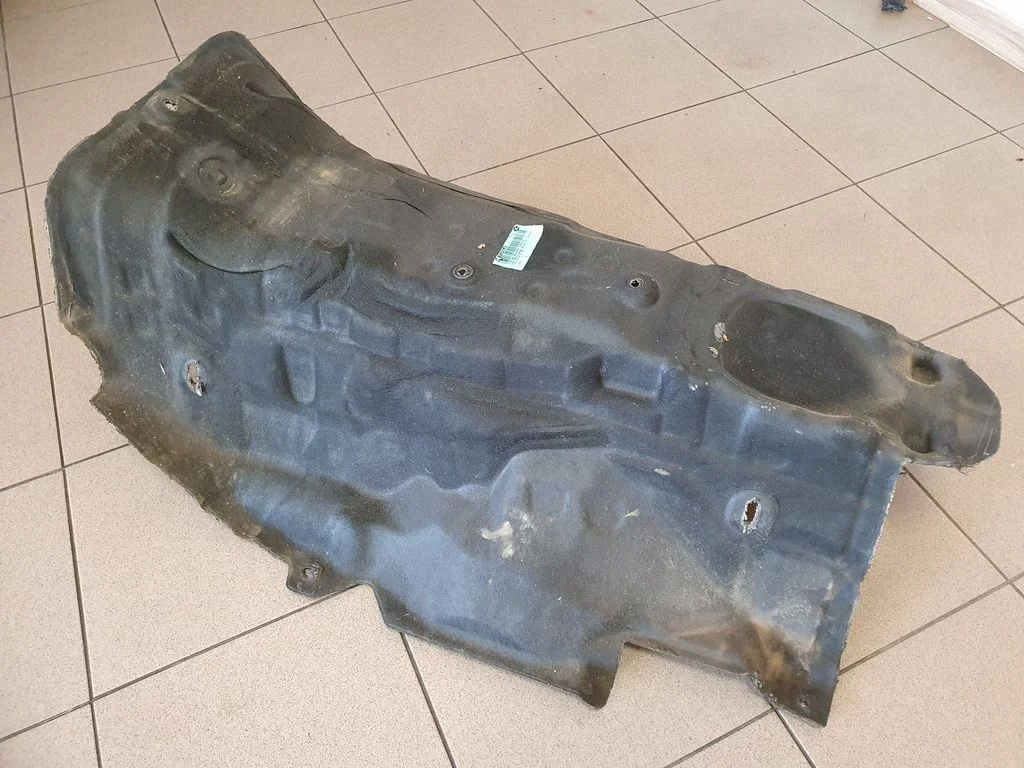 Exhaust heat shield GX63114A42AD