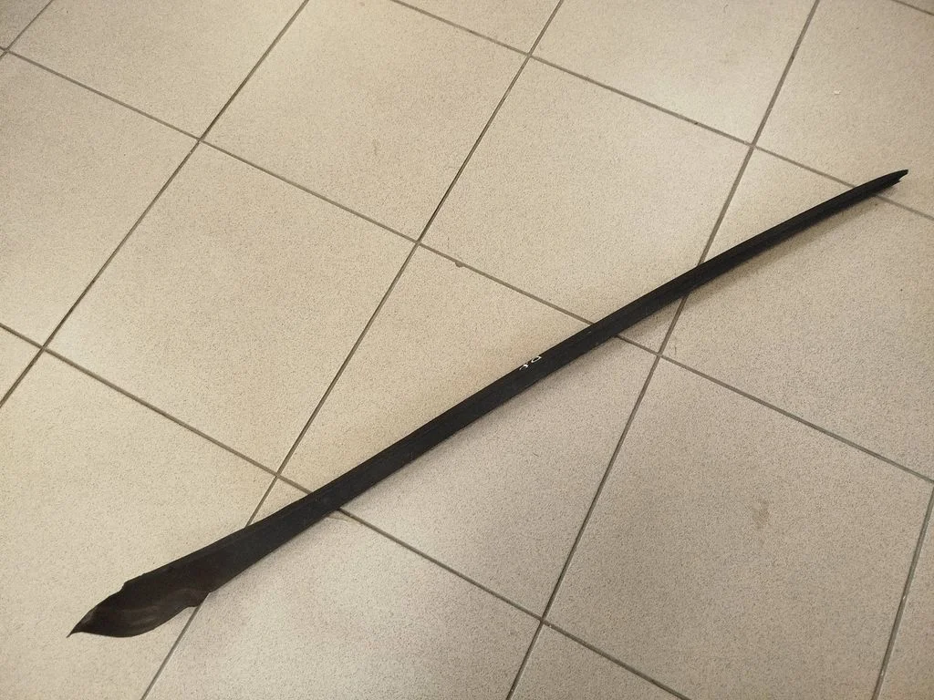 Listwa szyby przedniej 861322L000