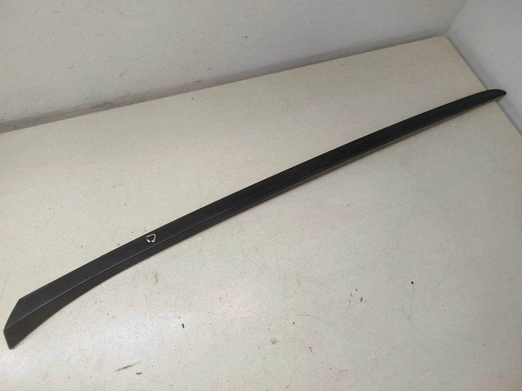 Windshield trim – Porsche Cayenne (92A) (2010-2017)
