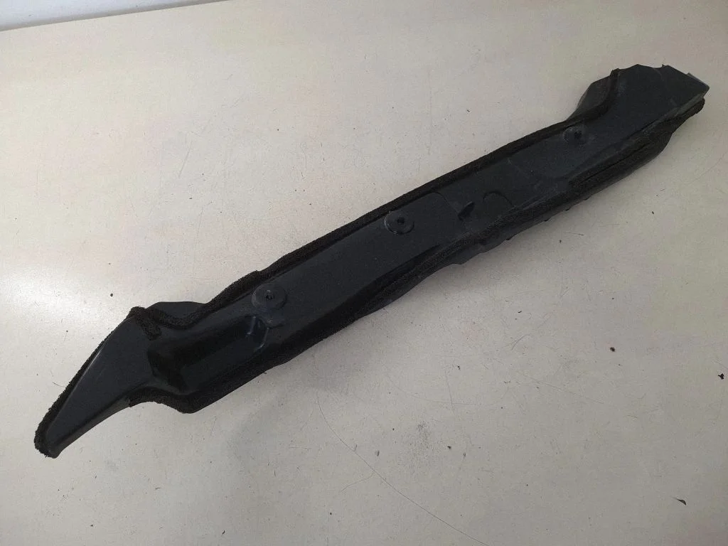 Fender end trim 5382705010