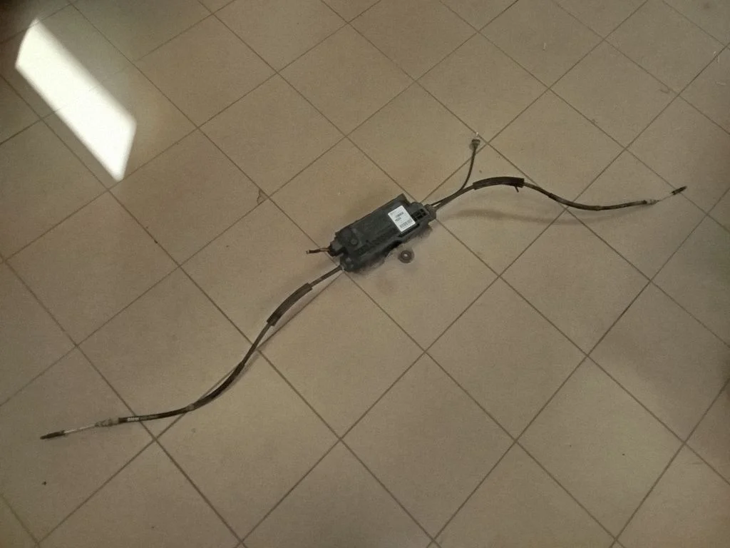 Rankinio stabdžio valdymo blokas