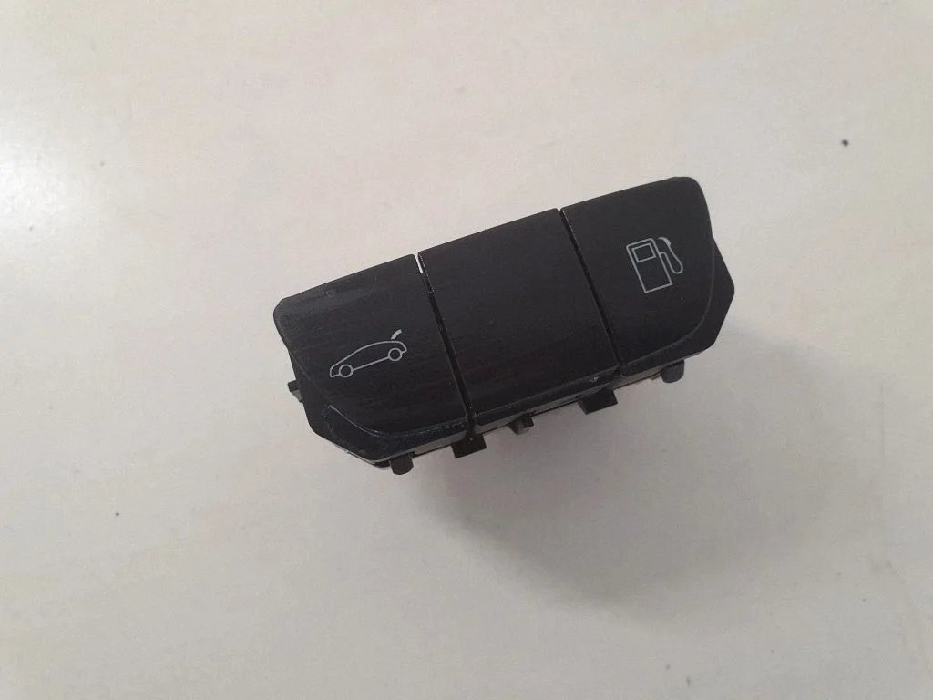 Tailgate opening switch 96661584XT