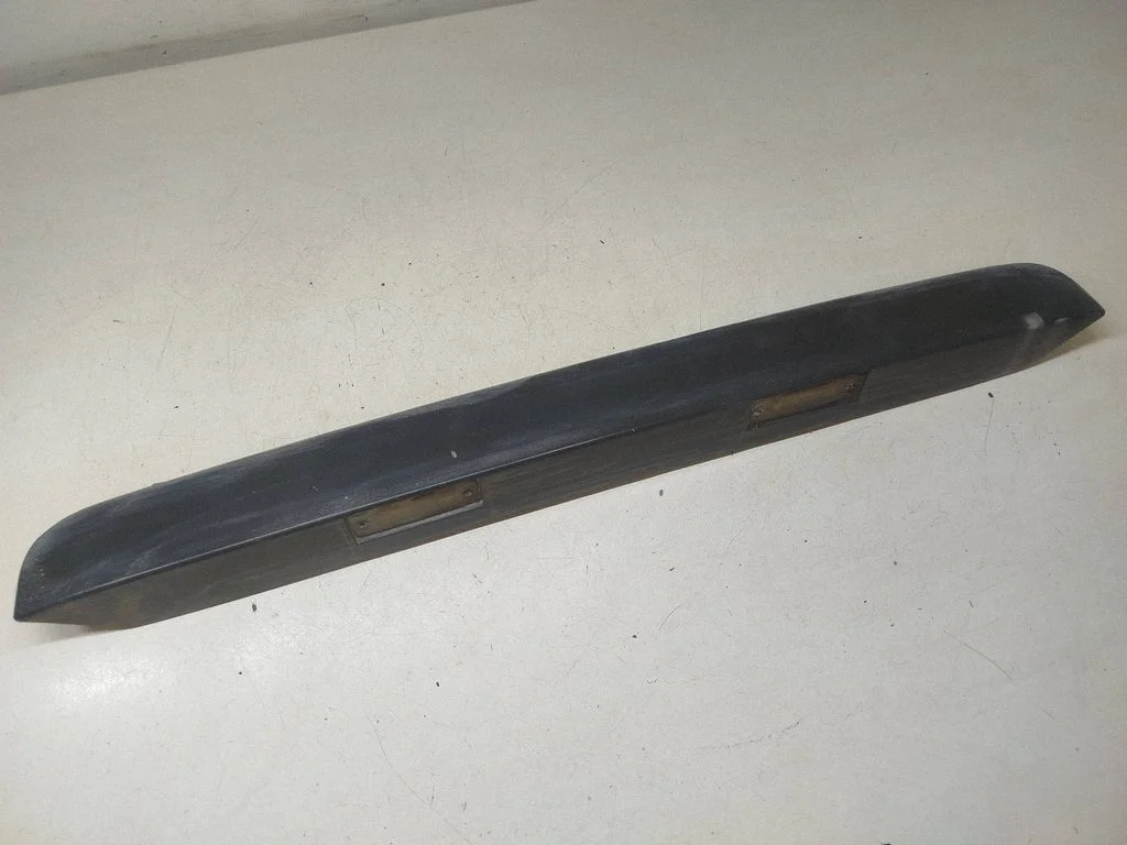 Trunk door license plate light bar 7H0827329C