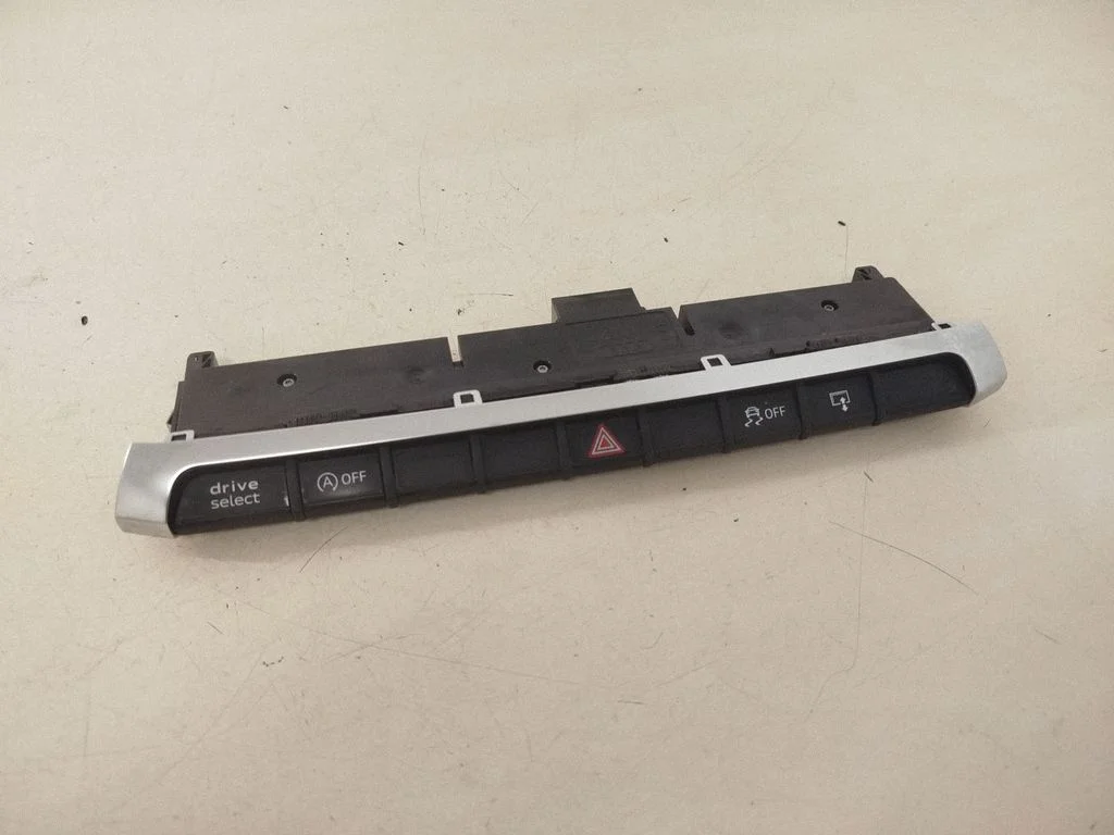 A set of switches 8V0925301D