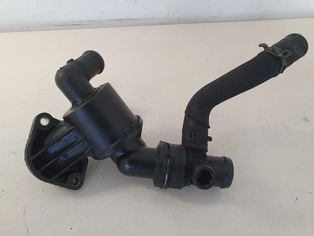Thermostat 03L121111AD