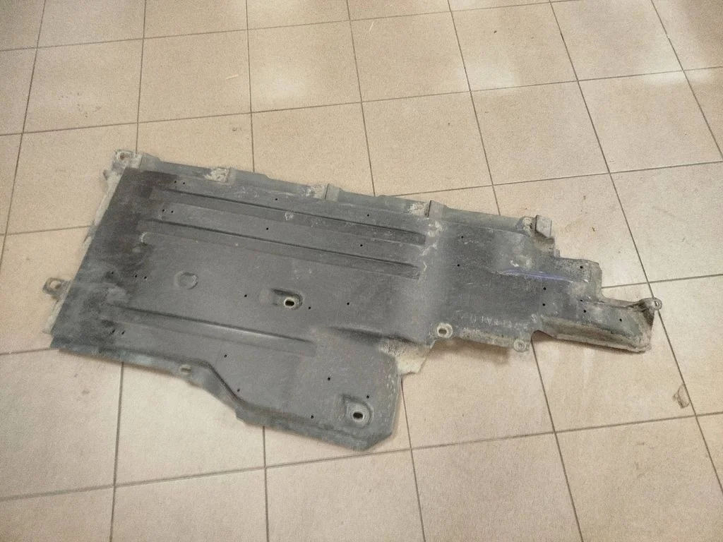 Side bottom protection 56411AL020