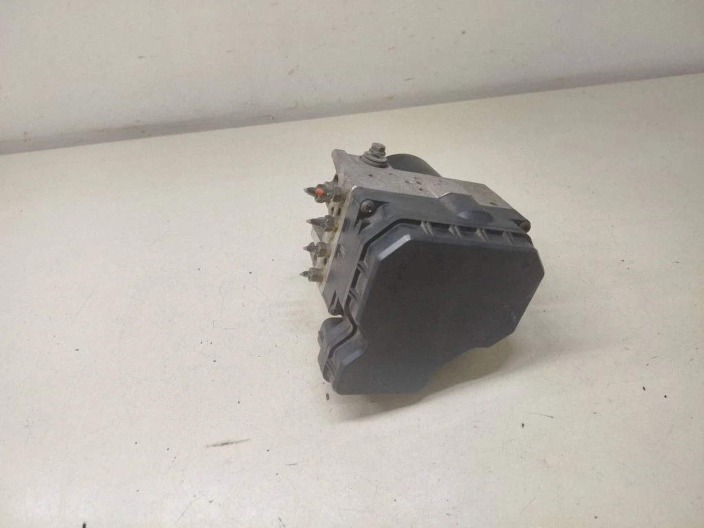 Pompa ABS 27536XA01A