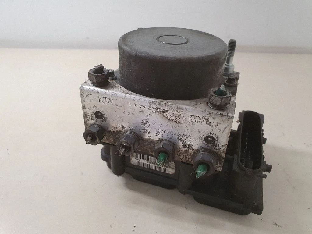 ABS block – Renault Clio III (2005-2012)
