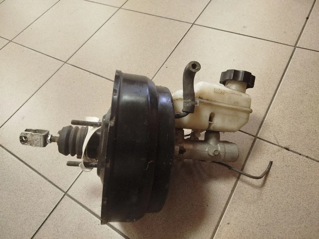 Bremžu pastiprinātājs 591103E150