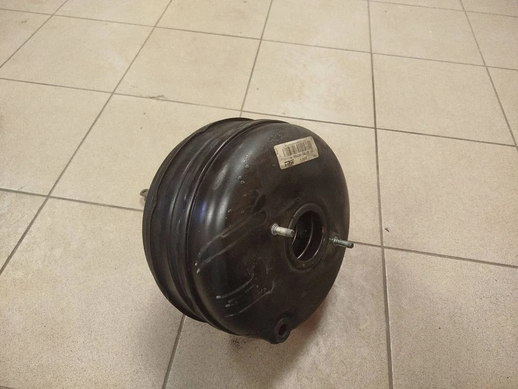 Brake booster – Volkswagen Crafter (2006-2016)
