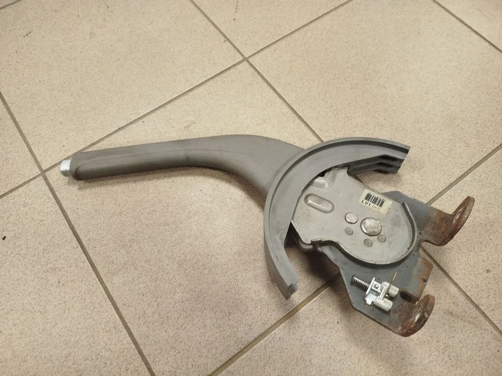 Handbrake/parking brake lever assembly 597104H000