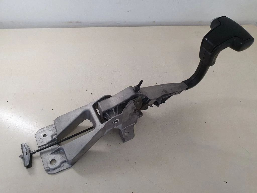 Handbrake/parking brake lever assembly – Citroen C4 Grand Picasso (2013-2018)