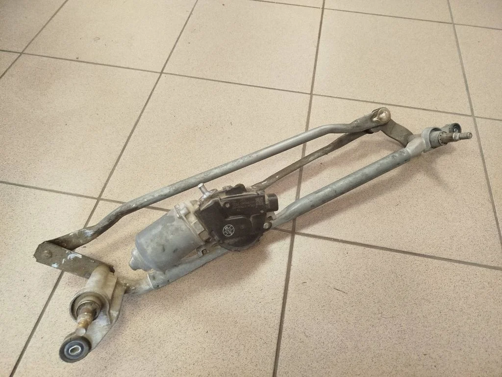 Mechanizm wycieraczek z silniczkiem – Land Rover Range Rover Sport L494 (2013-)