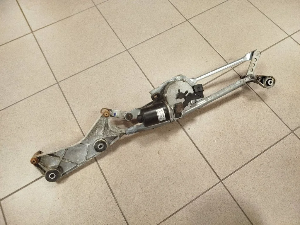 Front wiper linkage and motor a1648201742