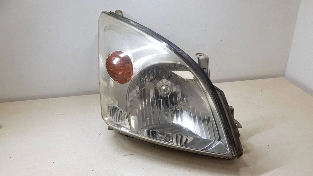 Headlight/headlamp 811306A230