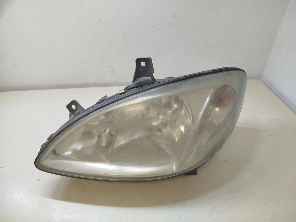 Headlight/headlamp 24670300