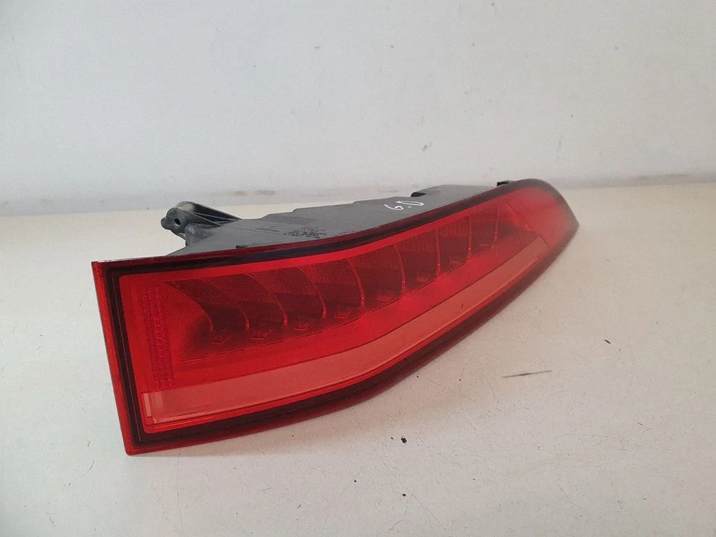 Rear/tail lights HK8313404AF