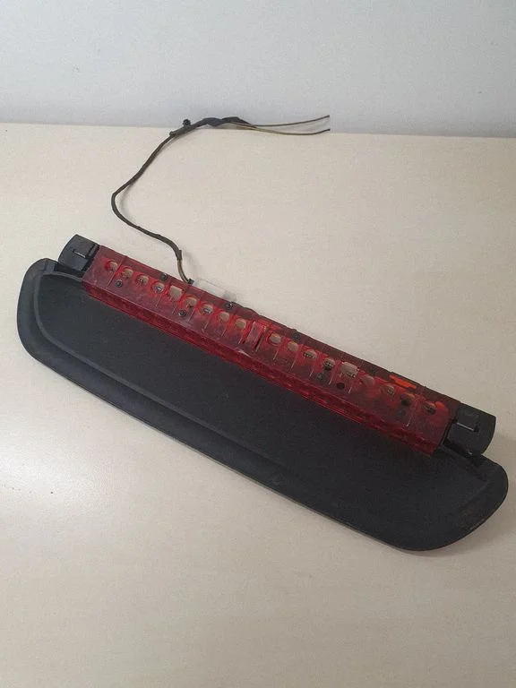 Third/center stoplight – BMW 3 Series E90 E91 (2005-2012)