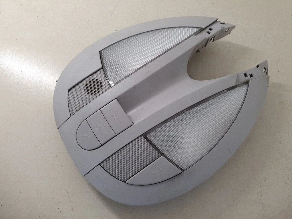 Front seat light A2118207001