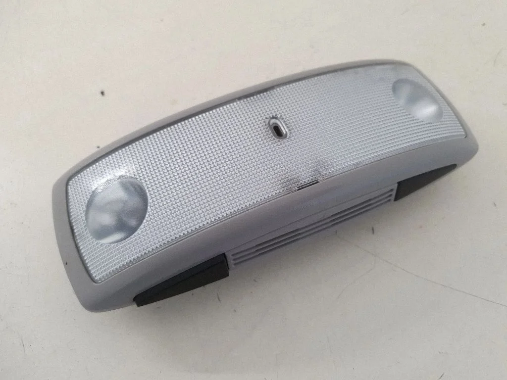 Rear seat light 31268986