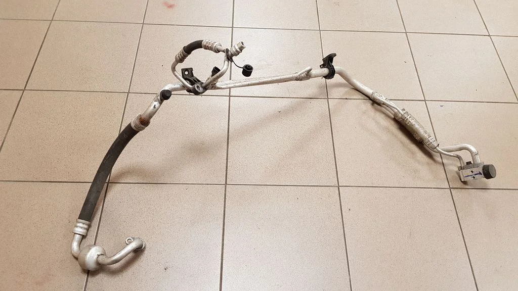 Air conditioning (A/C) pipe/hose – Hyundai Tucson TL (2015-)