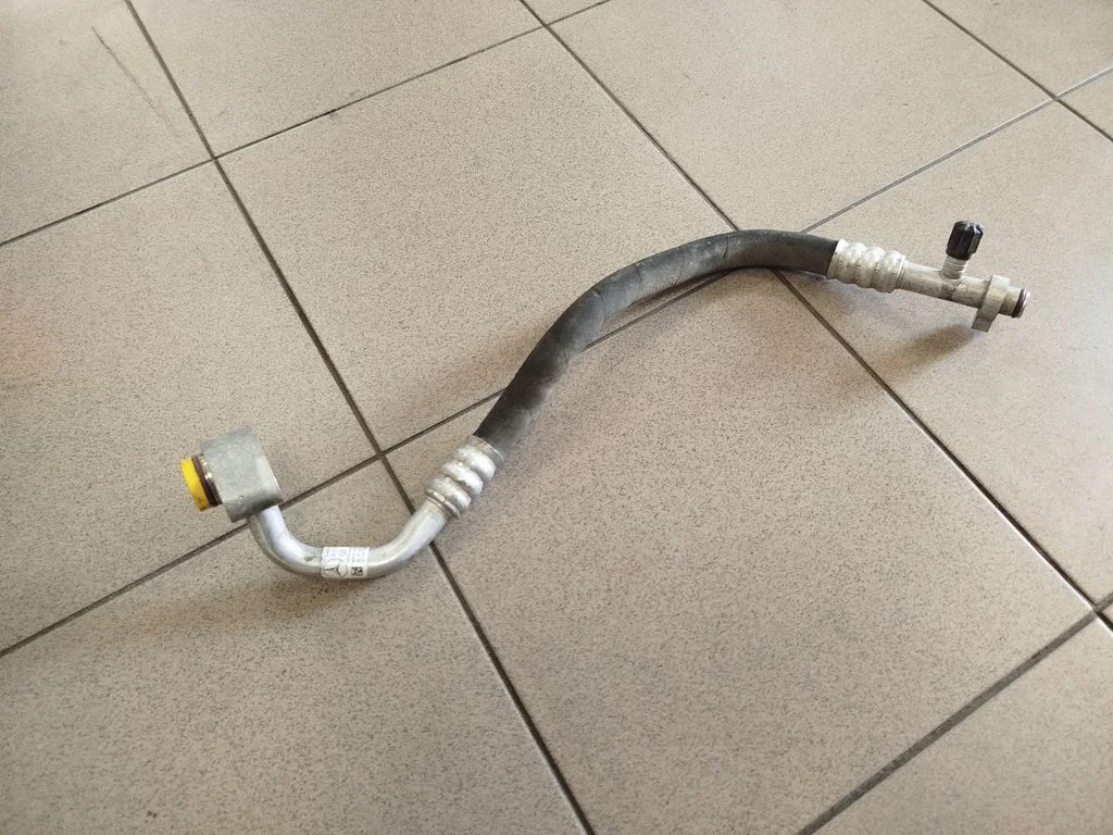 Air conditioning (A/C) pipe/hose A2128302516