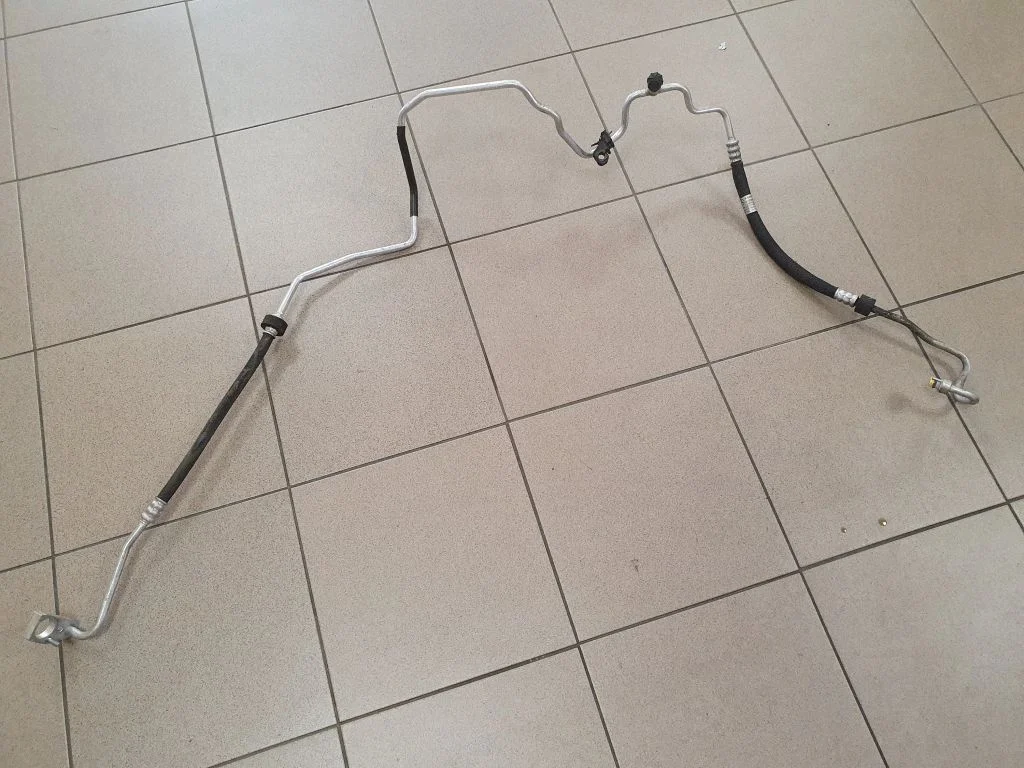 Air conditioning (A/C) pipe/hose A2048304916