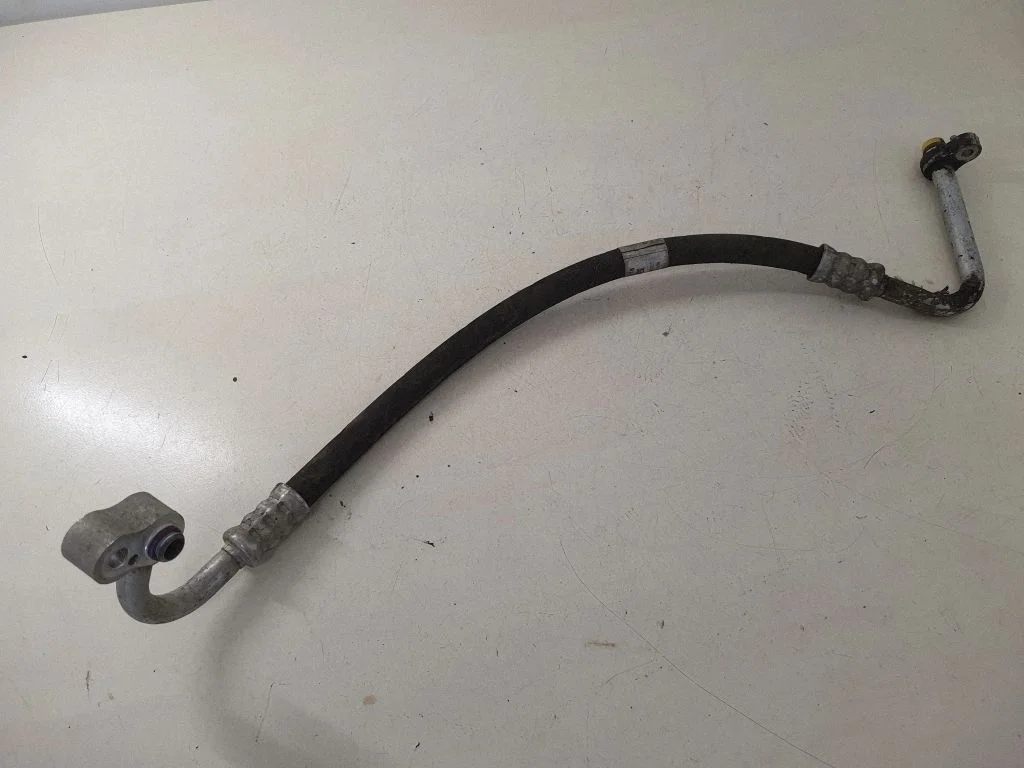 Air conditioning (A/C) pipe/hose A2048305316