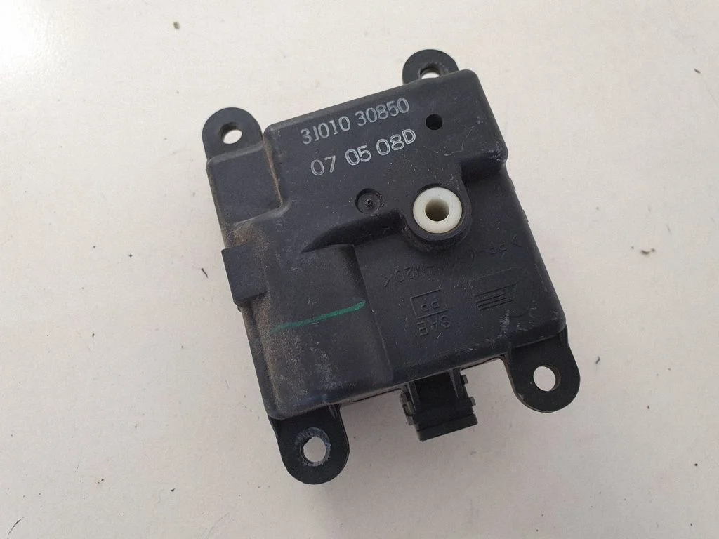 Gaisa aizvara motoriņš/aktuators 3J01030850