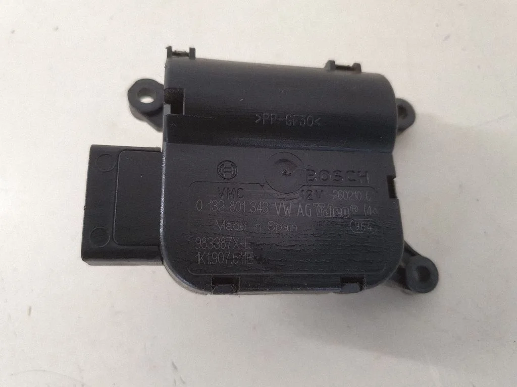 Gaisa aizvara motoriņš/aktuators 1K1907511E