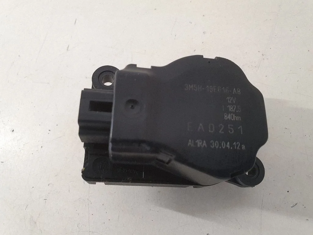 Gaisa aizvara motoriņš/aktuators 3M5H19E616AB