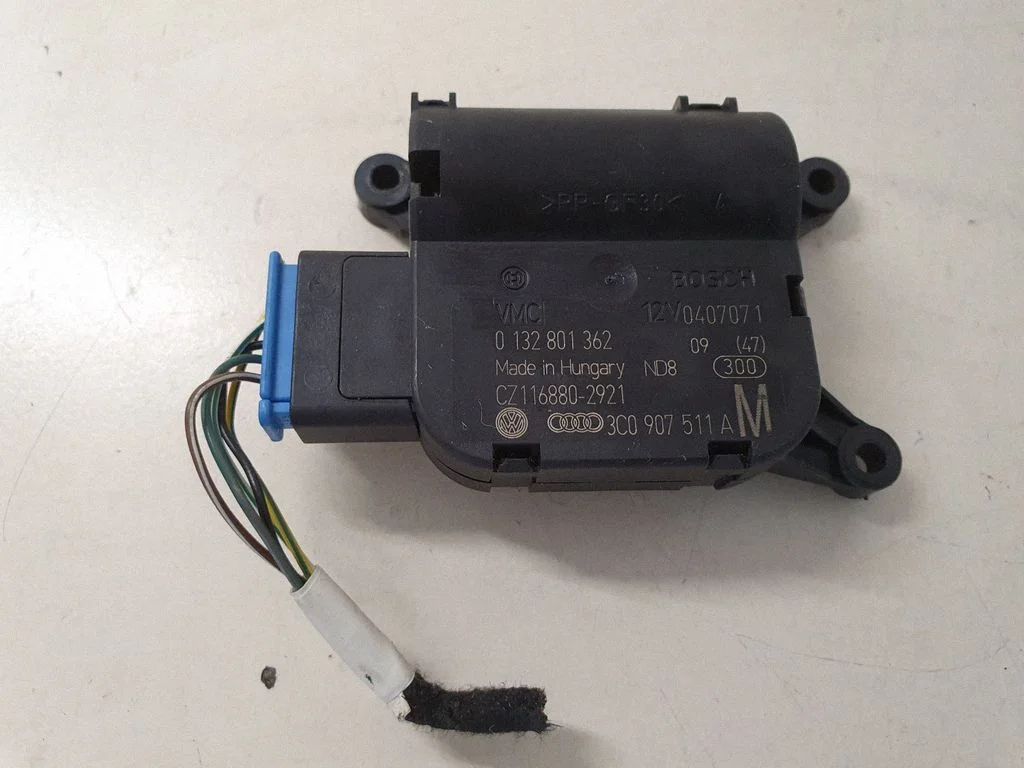 Air flap motor/actuator 3C0907511A