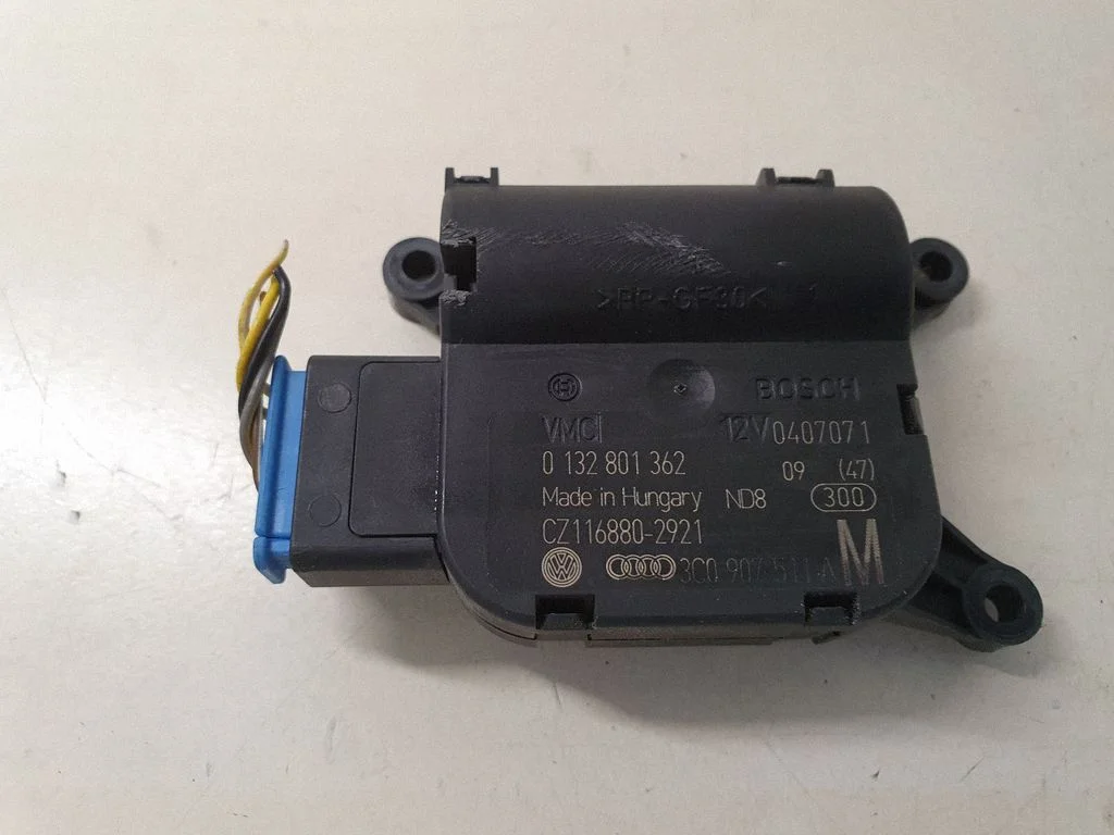 Air flap motor/actuator 3C0907511A