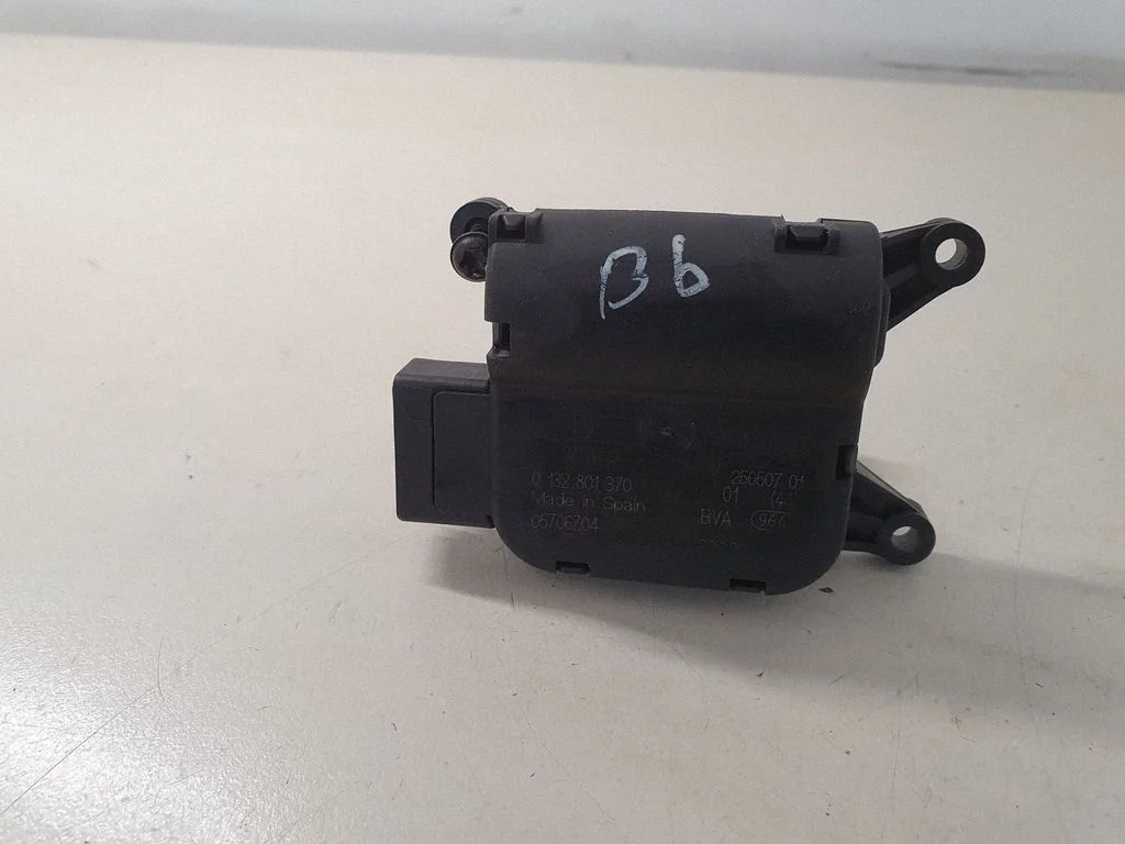 Air flap motor/actuator 0132801370