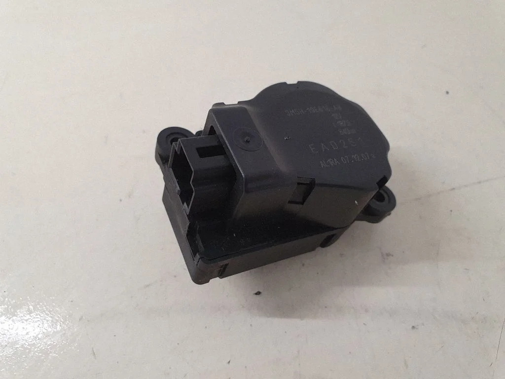 Gaisa aizvara motoriņš/aktuators 3M5H19E616AB