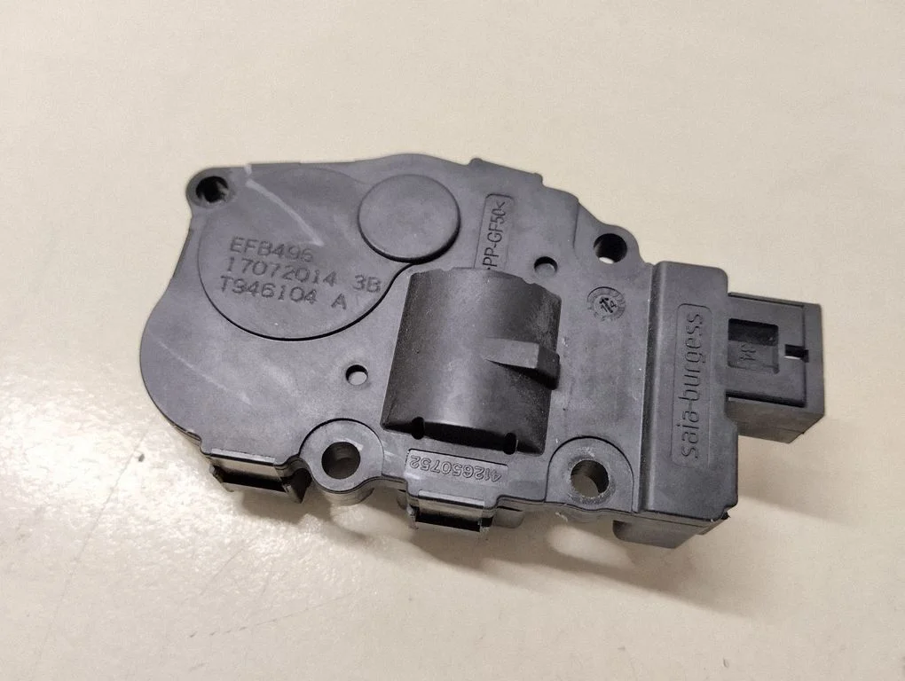 Silniczek klapki nawiewu T946104A