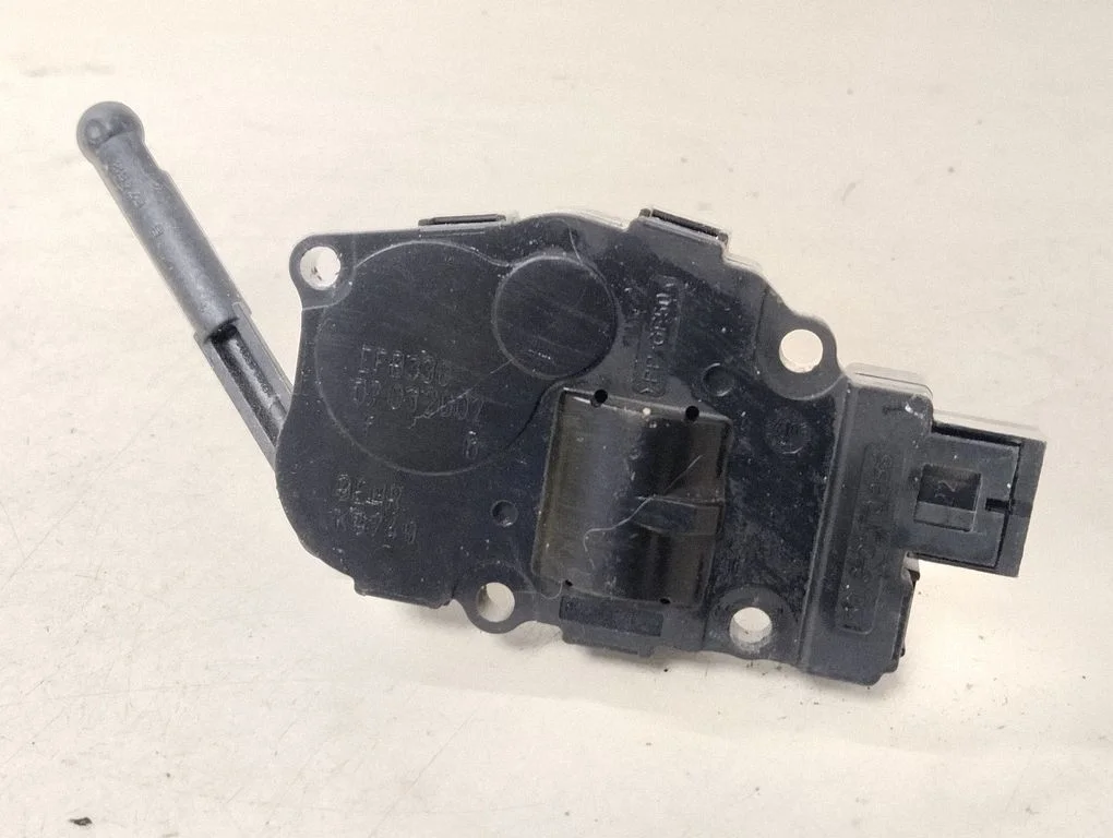 Gaisa aizvara motoriņš/aktuators 412650750