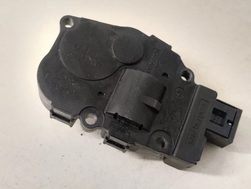 Gaisa aizvara motoriņš/aktuators 412650750
