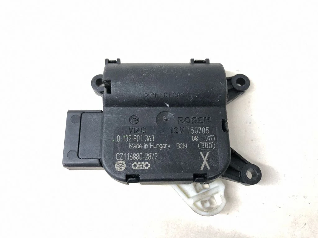 Gaisa aizvara motoriņš/aktuators 0132801363