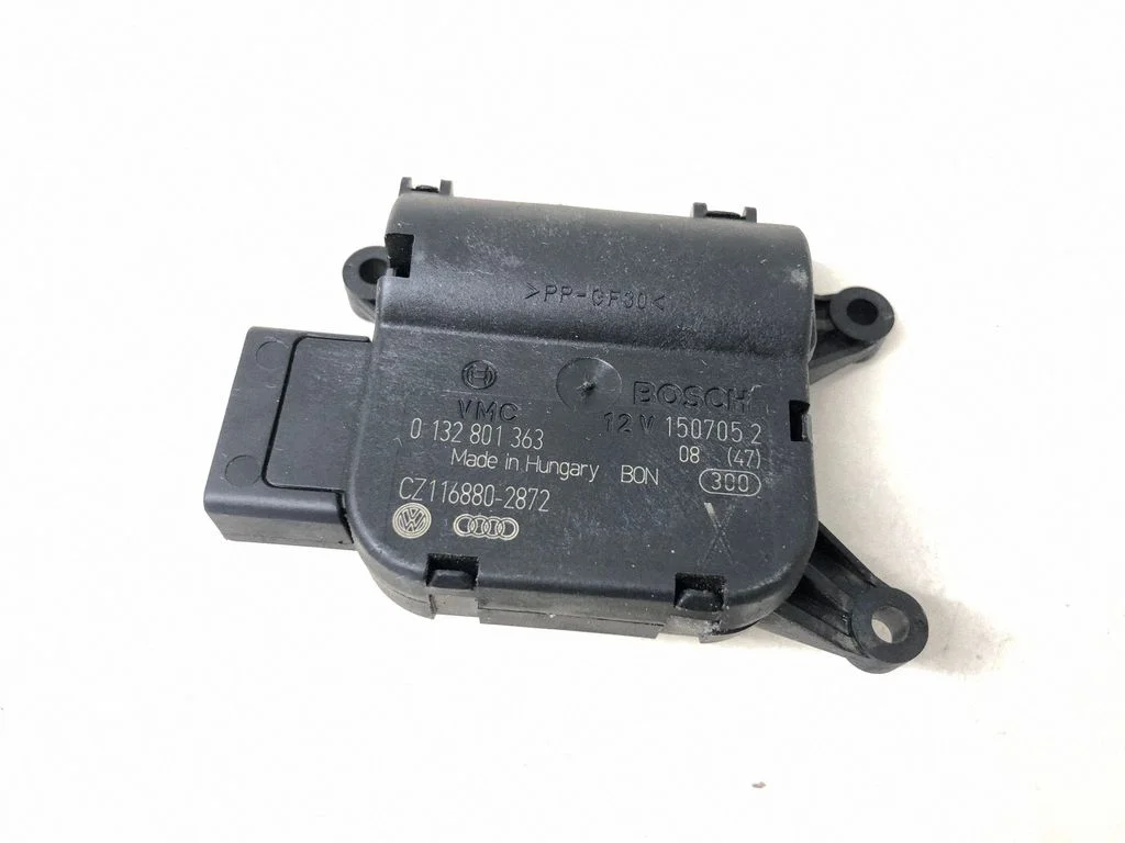 Gaisa aizvara motoriņš/aktuators 0132801363