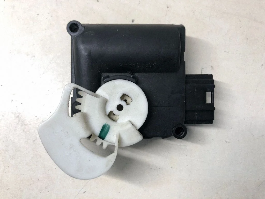 Air flap motor/actuator 4F0820511A