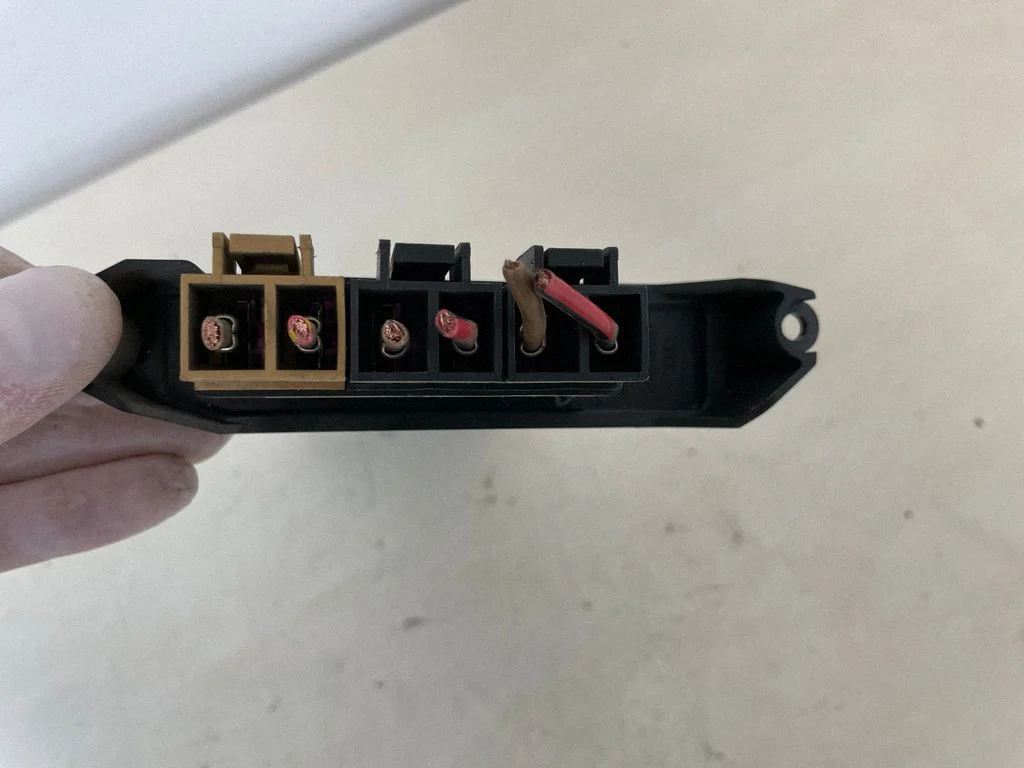 Elektriline salongi küttekeha radiaator 4B1819011