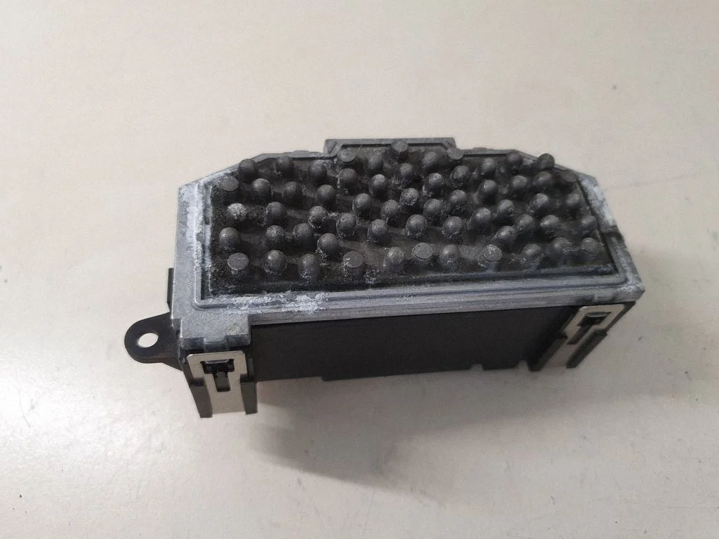 Heater blower motor/fan resistor 3C0907521B