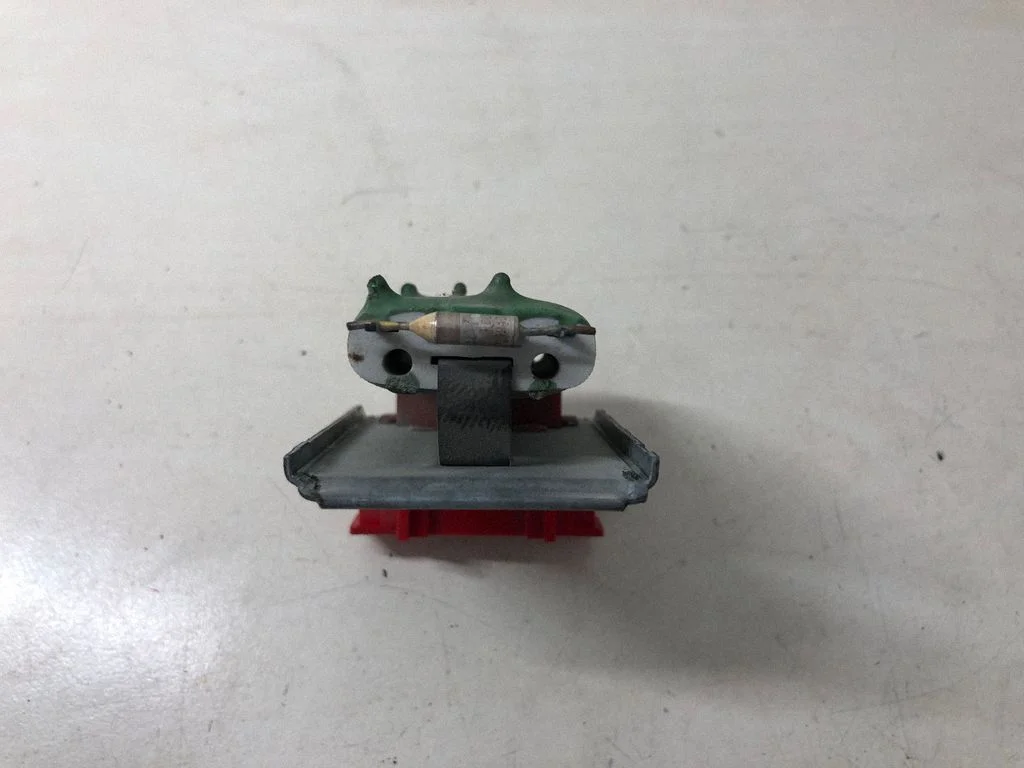Heater blower motor/fan resistor – Volkswagen Passat B5 (1997-2000)
